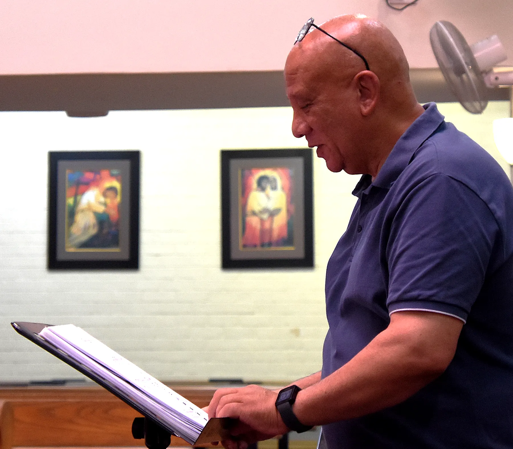 St. Luke’s Chorale 2024 concert preparation photograph